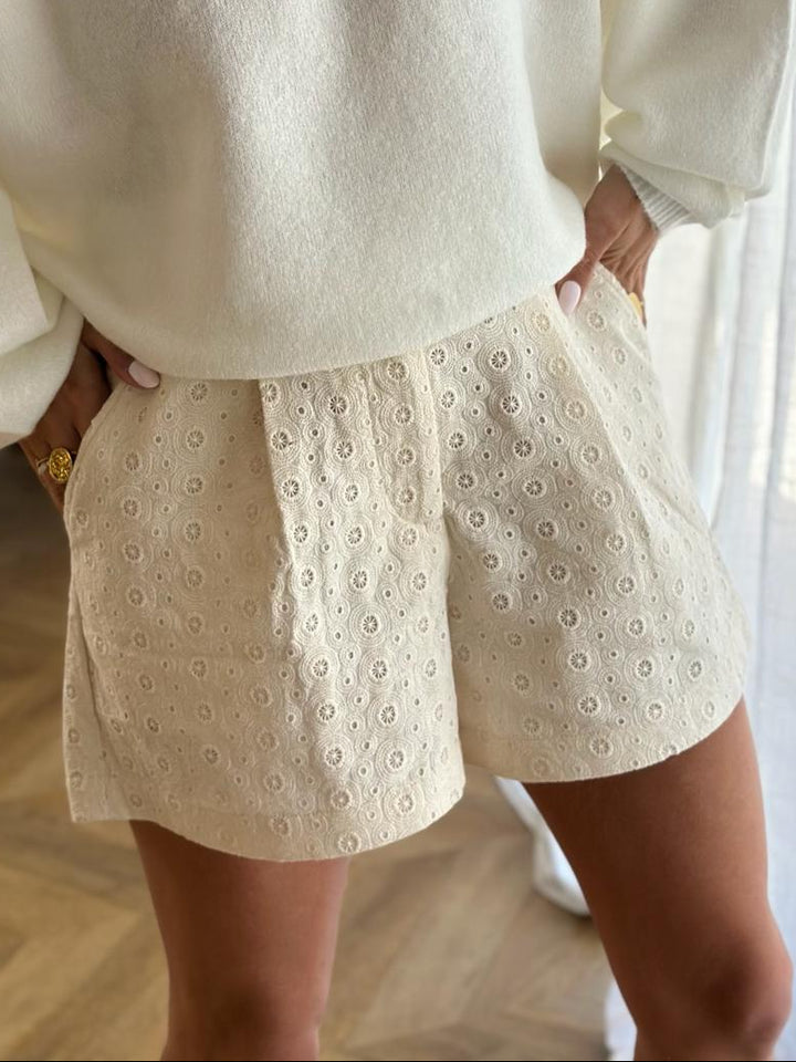 SHORT | NAWEL