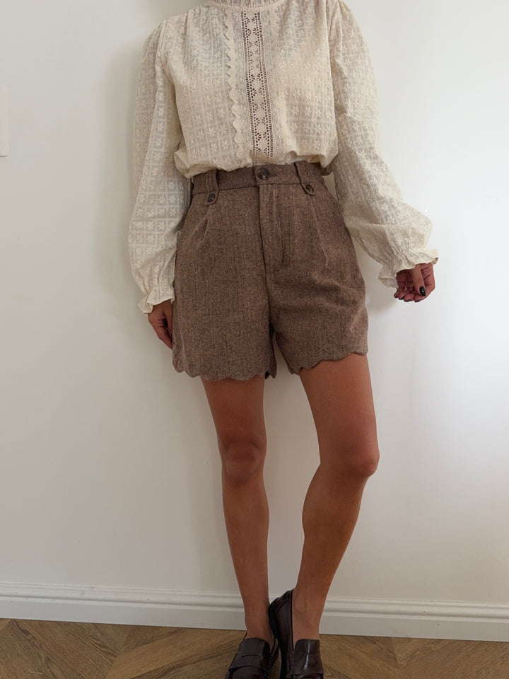 SHORT | LAINE TAUPE