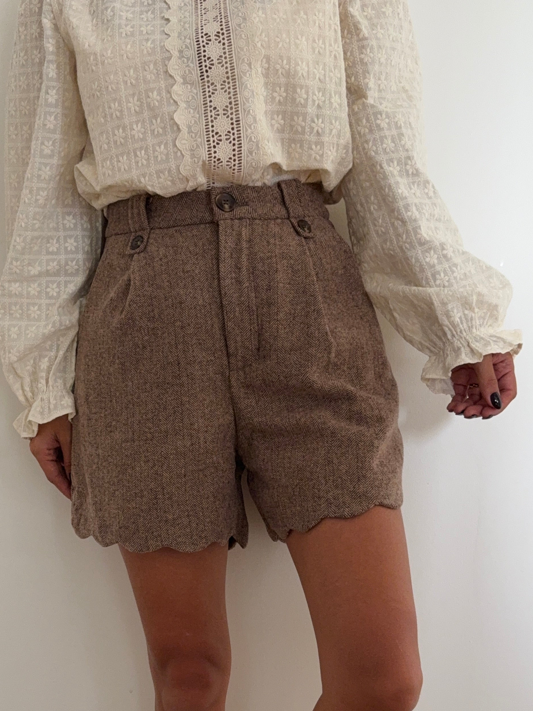 SHORT | LAINE TAUPE