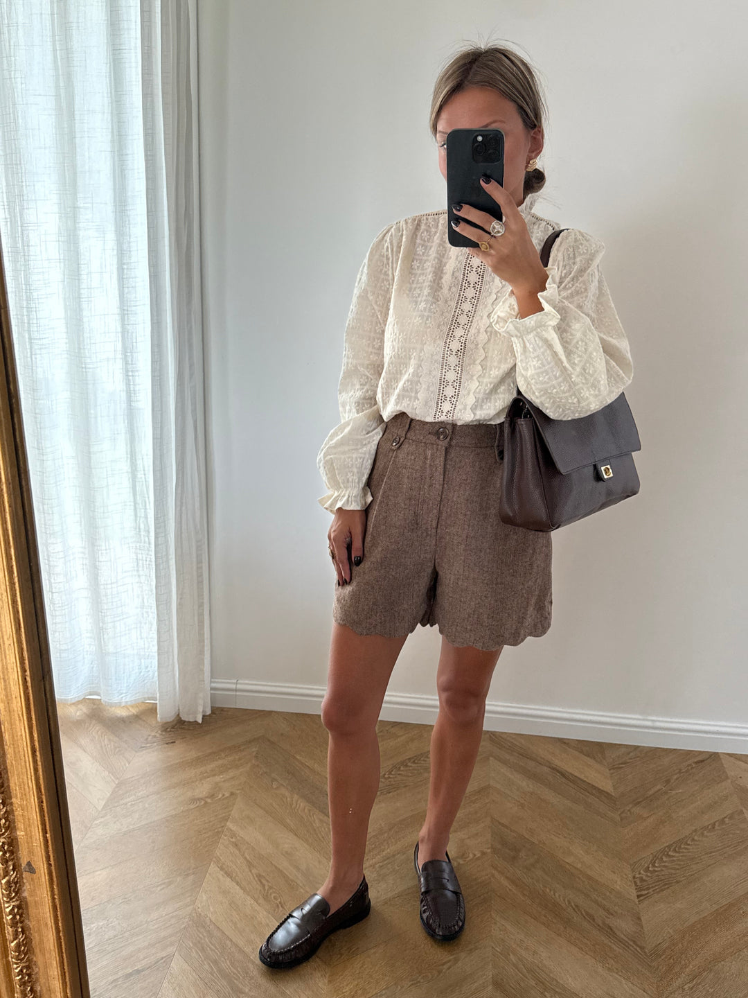 SHORT | LAINE TAUPE