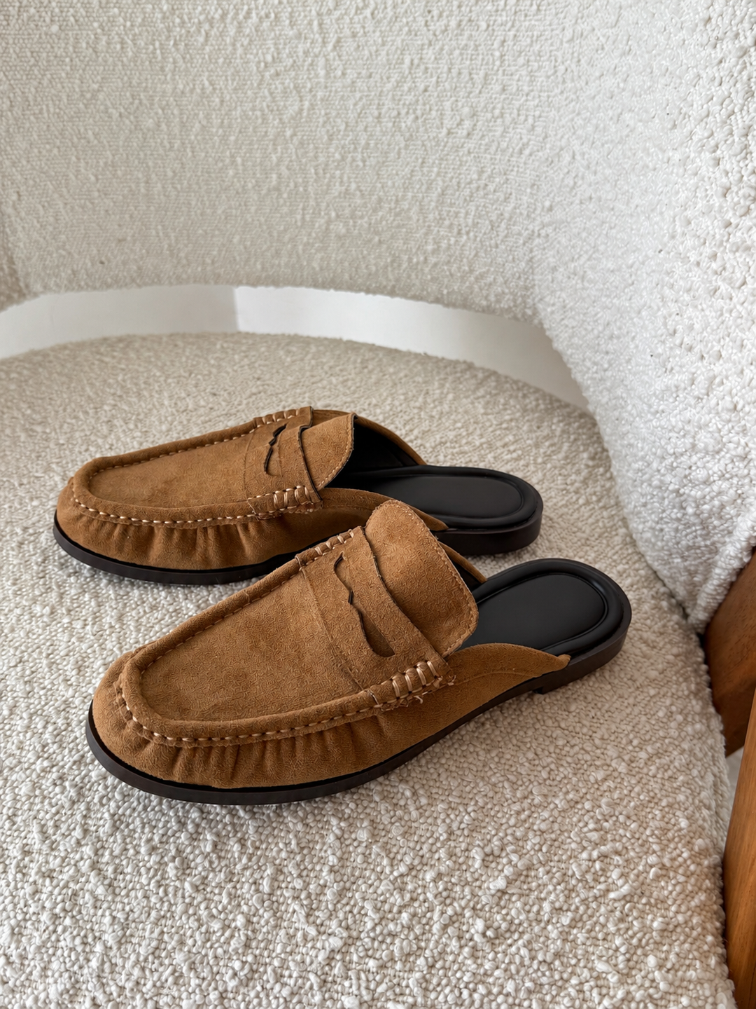 MULES | CAMELIA