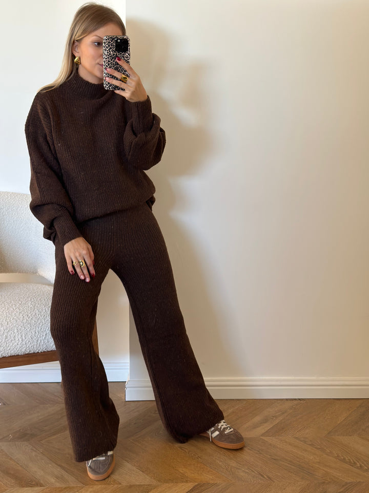 ENSEMBLE COCOON CHOCO