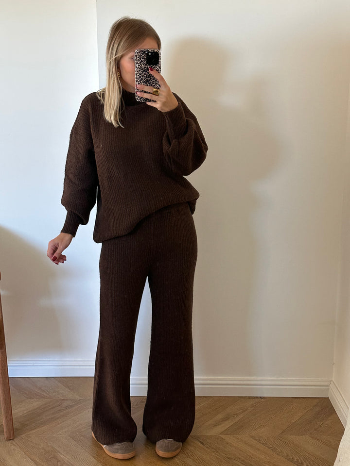 ENSEMBLE COCOON CHOCO