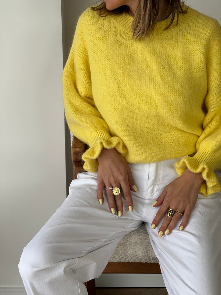 PULL | LOVELY JAUNE