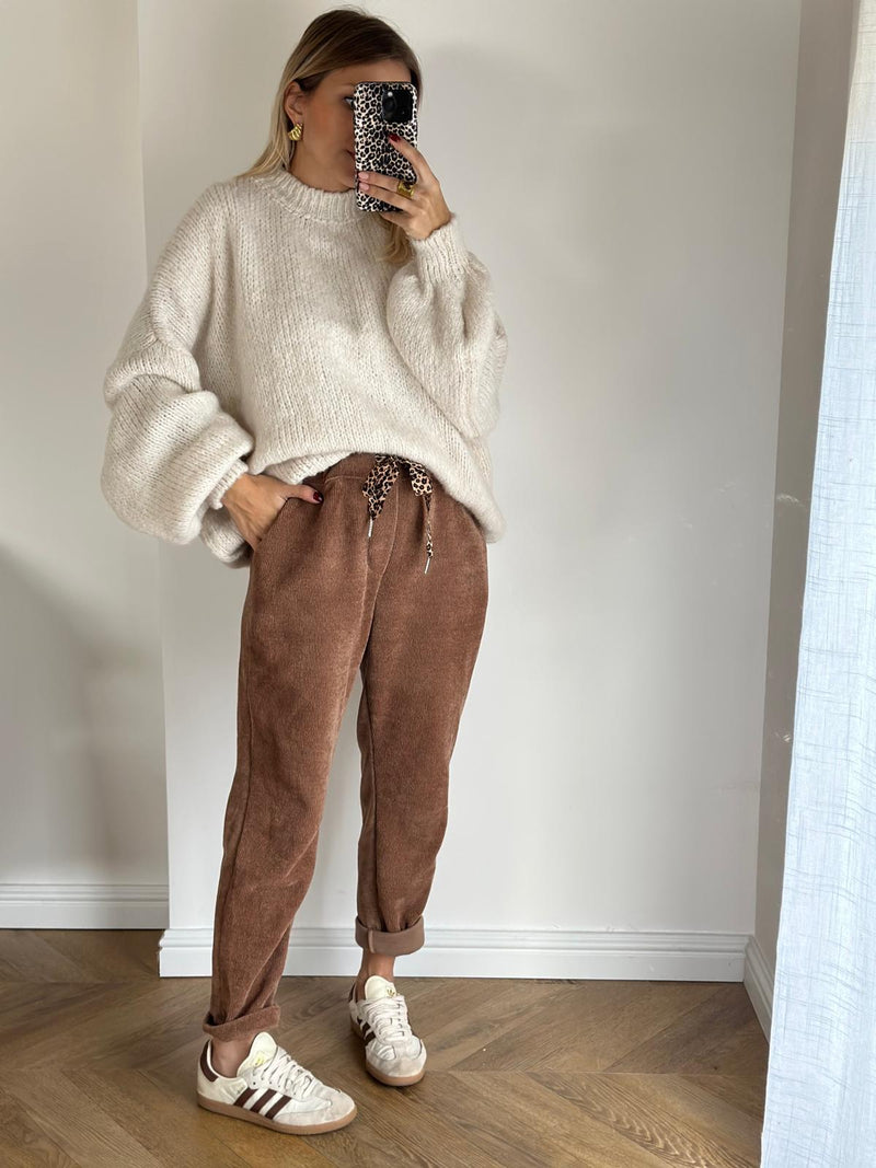 JOGGING | GINA CAMEL