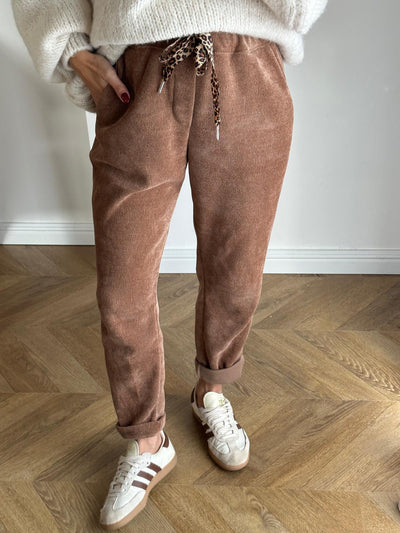 JOGGING | GINA CAMEL