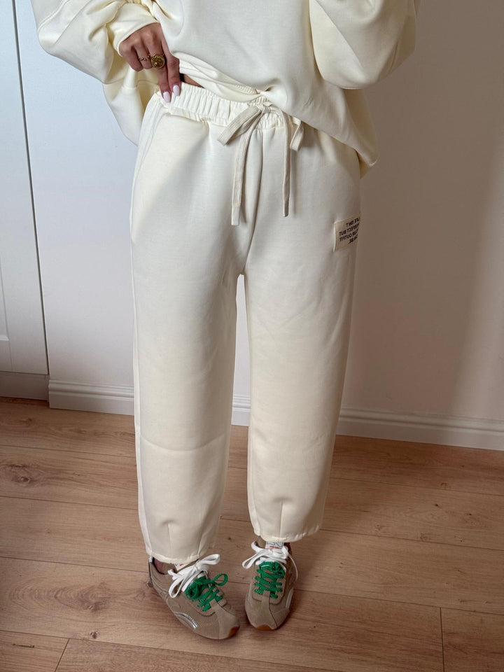JOGGING | BEIGE