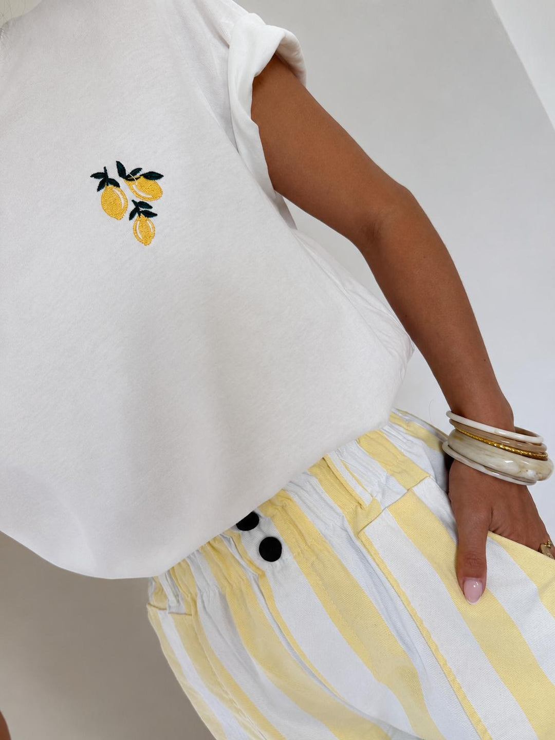 T-SHIRT | LEMON