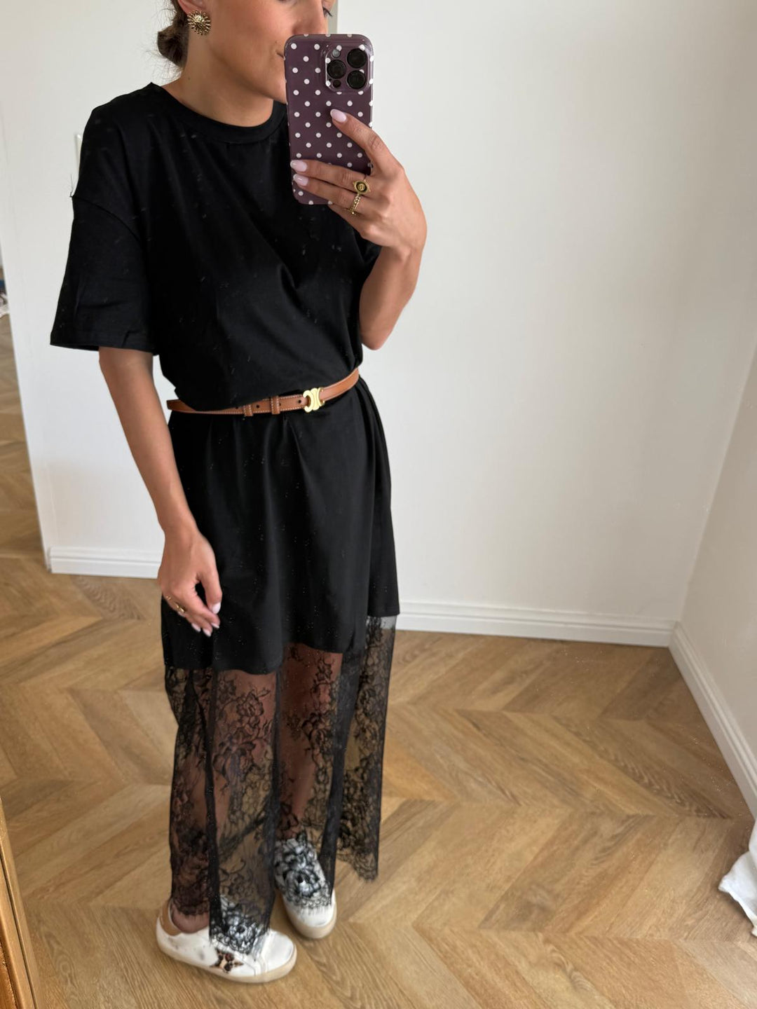 ROBE |  MAY