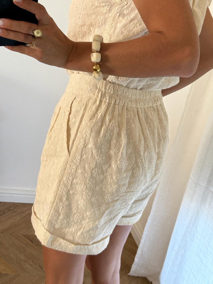 SHORT | SOLAL