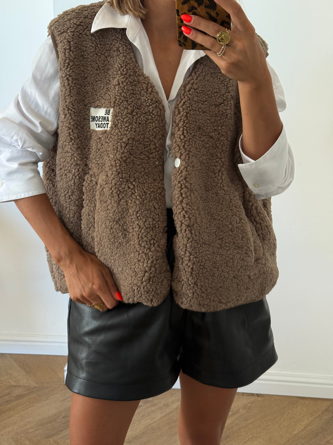 GILET | LIV (Revient bientôt)