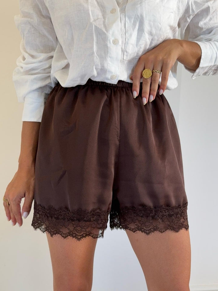 SHORT | OLEG MARRON